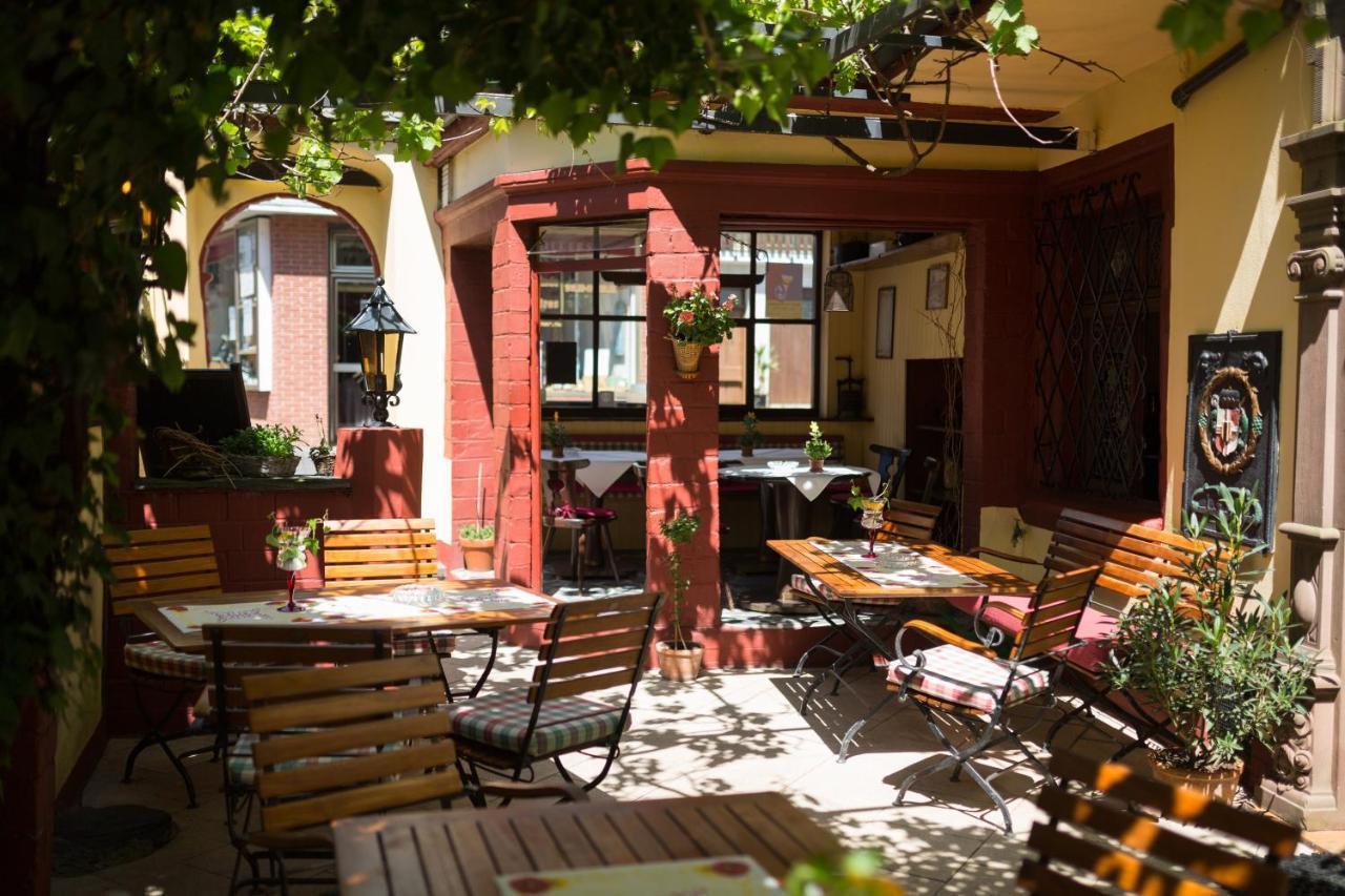 Hotel Reichsschenke Zum Ritter Gotz "Garni" เคิร์ฟ ภายนอก รูปภาพ