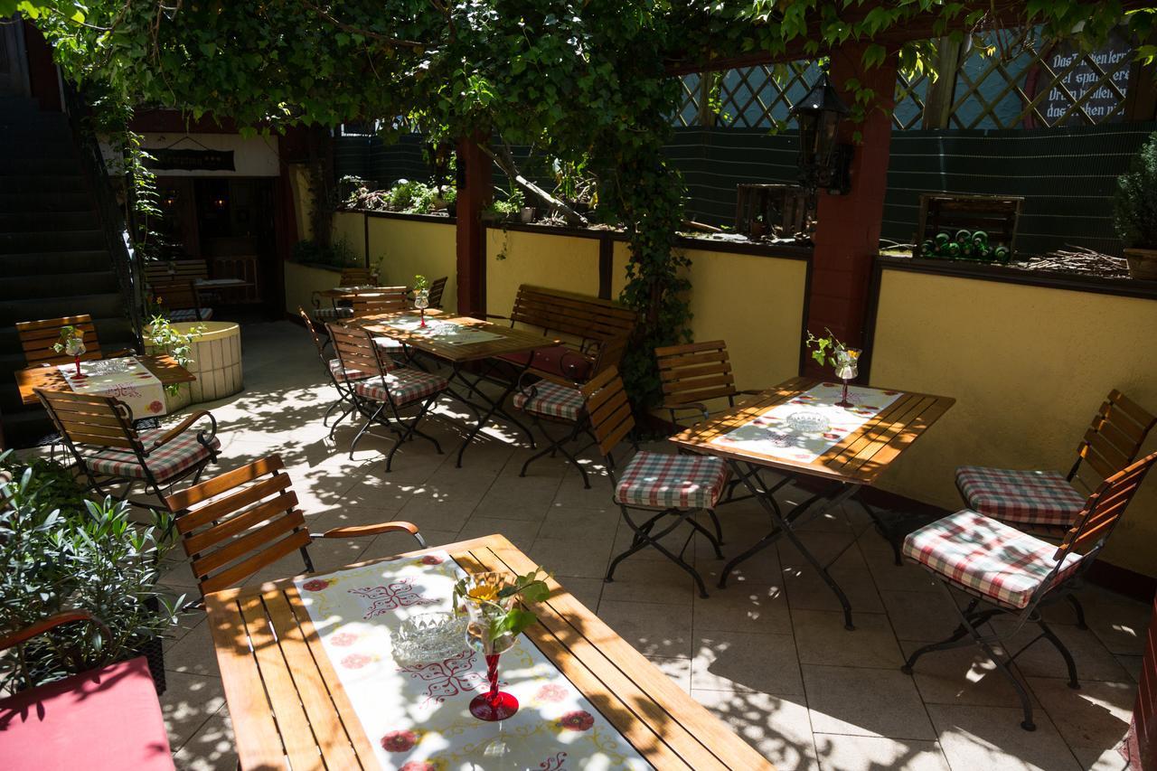 Hotel Reichsschenke Zum Ritter Gotz "Garni" เคิร์ฟ ภายนอก รูปภาพ