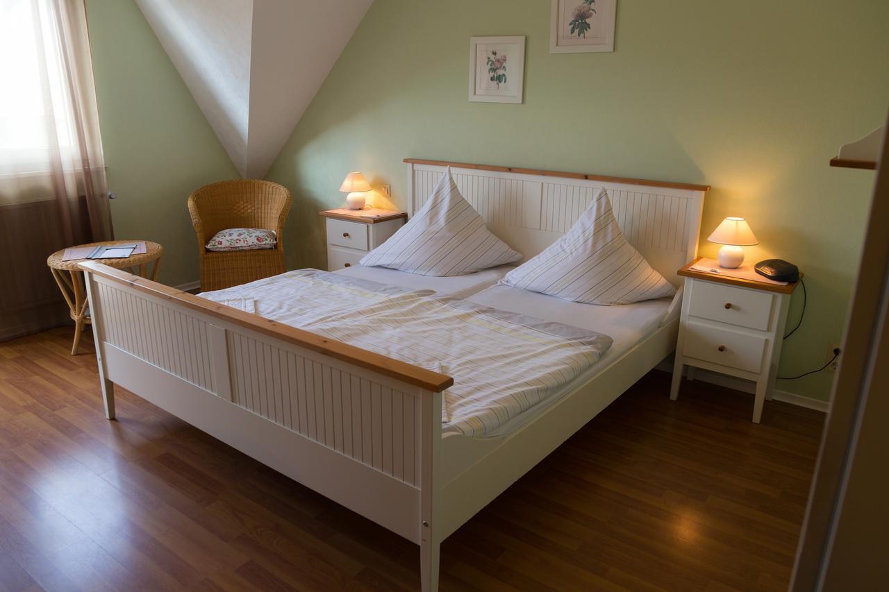 Hotel Reichsschenke Zum Ritter Gotz "Garni" เคิร์ฟ ภายนอก รูปภาพ